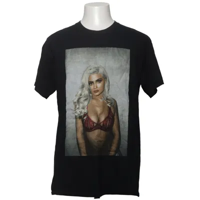 T-shirt (Noir) de Kylie Coton
