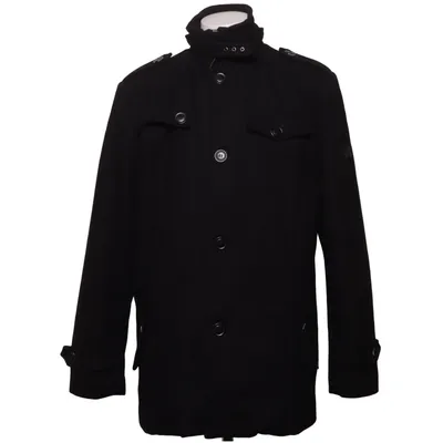 Caban (Noir) de Outernational Polyester, Laine