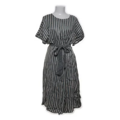 Robe portefeuille (Gris, Blanc) de STOCKH LM Viscose