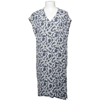 Klänning (WZ18_JURK_JYNTHE_GINKO) från Sissy-Boy Viskos