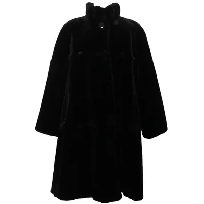 Manteau d'hiver (Noir) de Alexandra Acrylique
