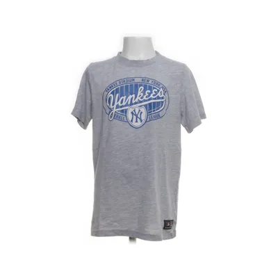T-shirt (Grå, Blå) från Majestic Athletic