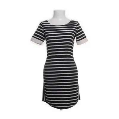 Robe (Noir, Blanc) de Mango Suit