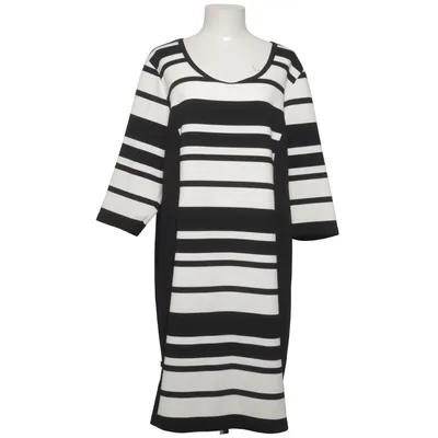 Klänning (Svart, Vit) från Ciso Elastan, Polyester, Viskos