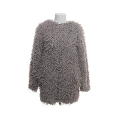 Jacka (rock, heavy, metal, goth, skull, tiktok, y2k, trending, black, halloween, festival, street, dress, black, party,  Y2k, trending, street, summer, jacket, bomber, style, festival, sport, gym, tiktok, doll, trending,street, dark, party, emo, goth, Hell, skull, playboy, santa, christmas, winter, warm, teddy, jacket) från Rebecca Stella Akryl, Viskos