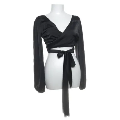 Omlottblus (Svart) från Anika Teller x NA-KD Polyester