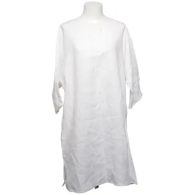 Robe (Blanc) de Bypias Lin