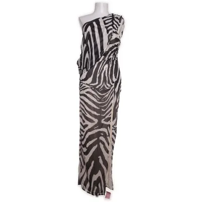 Långklänning (Svart, Vit) från PrettyLittleThing Polyester