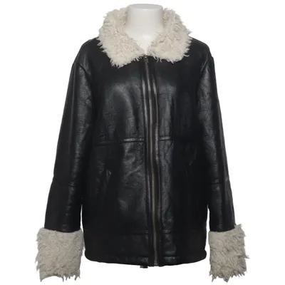 Shearling jacket (Black, Beige) from The Fashion Fraction x NA-KD Polyurethane