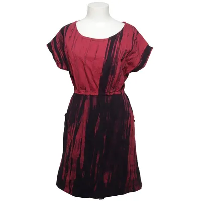 Dress (Red, Black) from Hangmatta Norhult Cotton