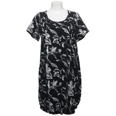 Klänning (Svart, Vit) från Zizzi Bomull