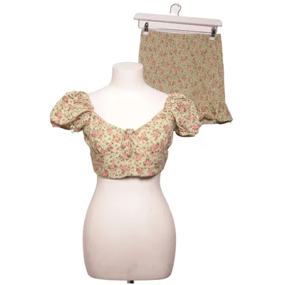Sæt (Grøn, Rød, Flerfarvet) fra Stradivarius Linned, Viscose