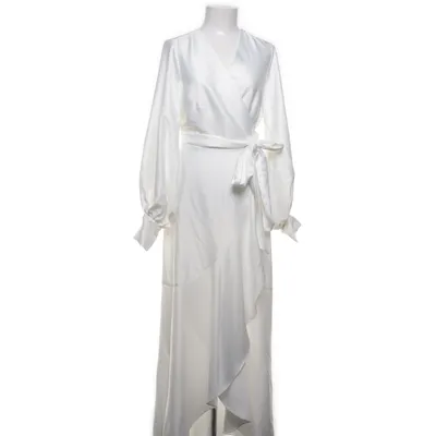 Omlottklänning (Vit) från Joelle