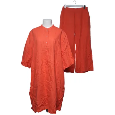 Ensemble (Orange) de Emily van den Bergh Lin