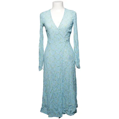 Slå-om-kjole (Blå, Flerfarvet) fra Butter & Hazel Viscose