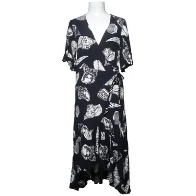 Wrap dress (Black, White) from Carin Wester Viscose