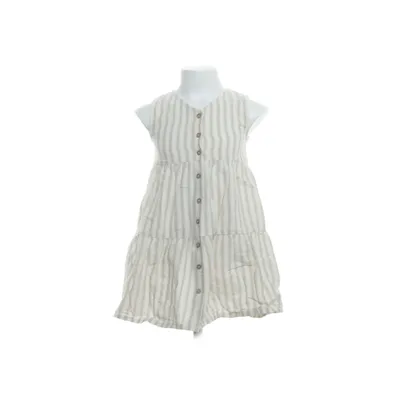 Kjole (Hvid, Beige) fra Newbie by KappAhl