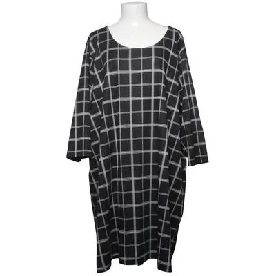 Kjole (Sort, Hvid) fra Maxi Blue. Elastan, Polyester