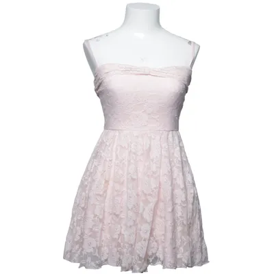 Cocktailklänning (Nimelina Lace Tunic) från Gina Tricot Elastan, Polyester