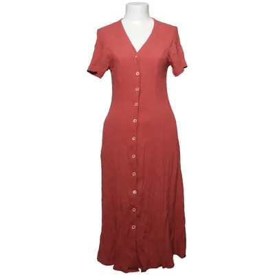 Robe (Rouge) de Adelsten