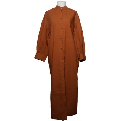 Robe chemise (Marron) de By Malene Birger Coton biologique