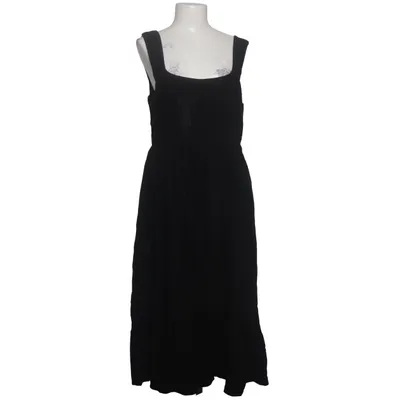 Kleid (Schwarz) von Disturbia