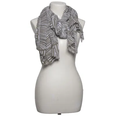 Shawl (Green, White) from Olsen