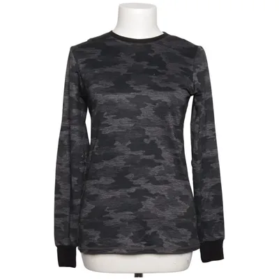 Base layer shirt (Gray, Black) from Kyodan