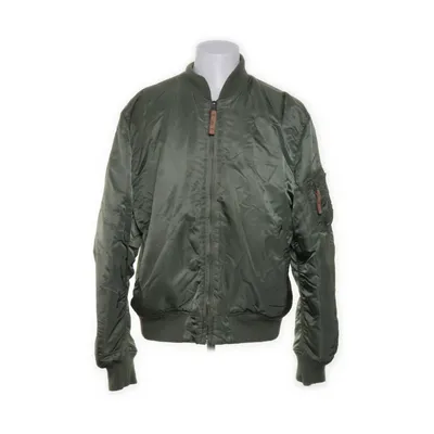 Bomberjacka (Grön) från Alpha Industries Polyamid, Polyester