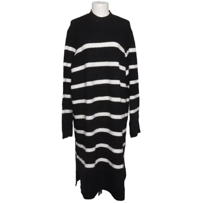 Dress (Black, White) from Zizzi Acrylic, Elastane, Polyamide, Recycled polyester, Wool