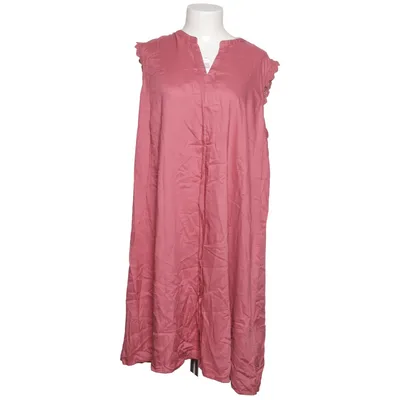 Jurk (CARMUMI SL KNEE DRESS WVN) van ONLY Carmakoma Viscose