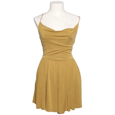 Chemise (Yellow) from Urban Outfitters