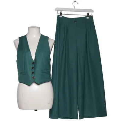 Set (Green) from Maya Polyester