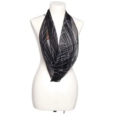 Shawl (Black, White) from Lin Lin