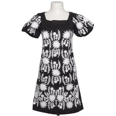 Robe (Noir, Blanc) de Almatrichi