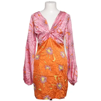 Robe (Rose, Orange, Jaune) de Never Fully Dressed Polyester