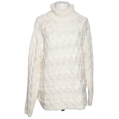 Turtleneck (White) from Apart Impressions Acrylic