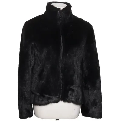 Jacka (Svart) från Randigarutan Polyester