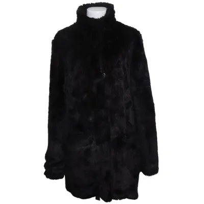 Kappa (Svart) från She Akryl, Polyester