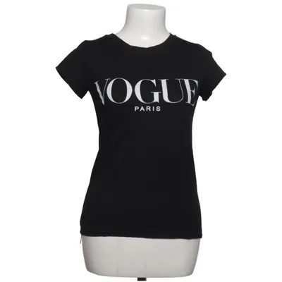 T-shirt (Svart) från Vogue