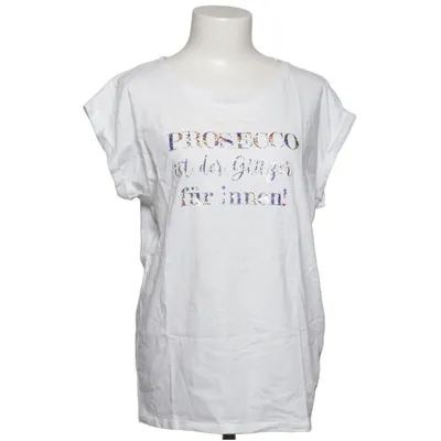 T-shirt (Vit) från Famous