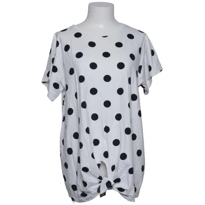 T-shirt (White, Black) from New Look Curves Cotton, Elastane