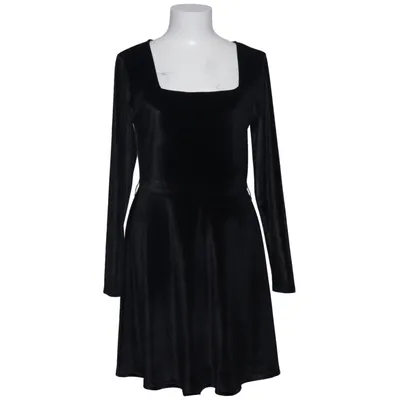 Dress (Black) from Ckh