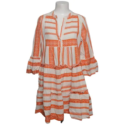Robe (Orange, Blanc) de PM Selected