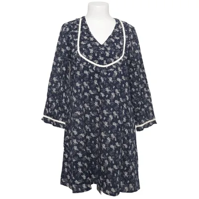 Robe (Romario) de Karl Marc John Coton
