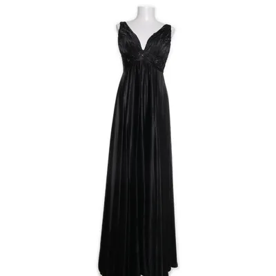 Evening gown (Black) from Lissa