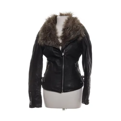 Shearling jacket (Black, Brown) from Jofama by Kenza