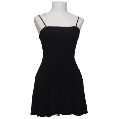 Kleid (Pamela) von Pamela x NA-KD Viskose