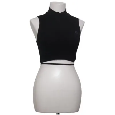 Crop top (Black) from Oceans Apart