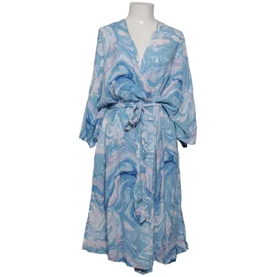 Slå-om-kjole (Blå, Pink, Hvid, Flerfarvet) fra XLNT by KappAhl Viscose